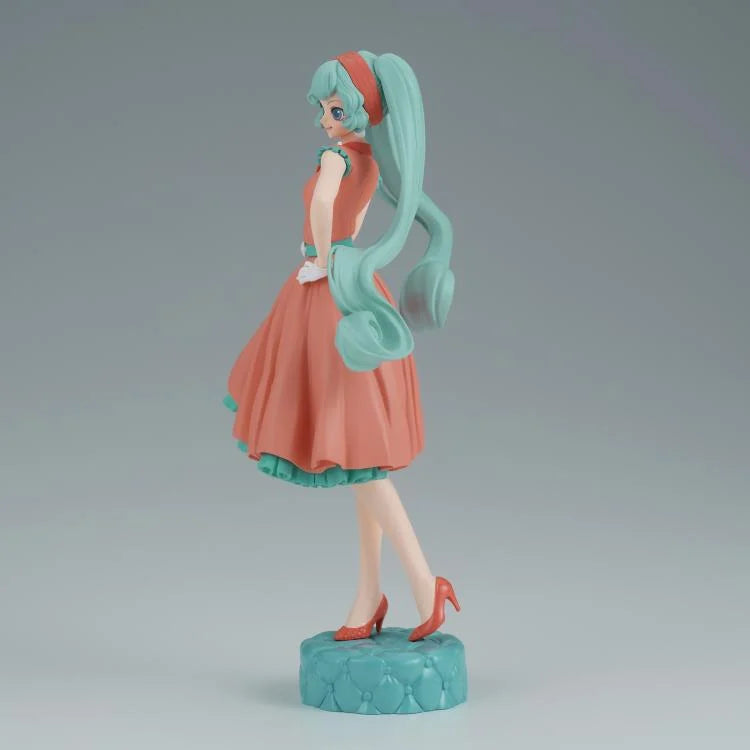 Bandai Hatsune Miku World Journey vol 1