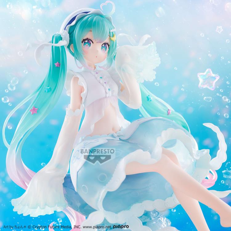 Bandai  Evolve Clearluxe Hatsune Miku (Jellyfish Ver)