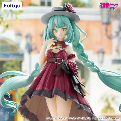 Furyu Trio Try It Hatsune Miku(Outing Red Dress Ver)