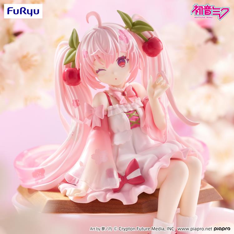Furyu Hatsune Miku Sakura MIku Noodle Stopper (2025 Wink Ver)
